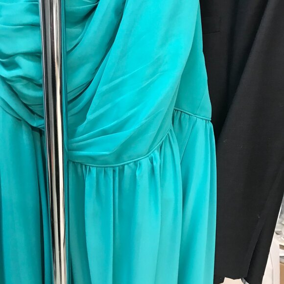 Knee-Length Chiffon Bridesmaids Dress, Jade Emerald Green One 1 Shoulder Ruched - Picture 4 of 6